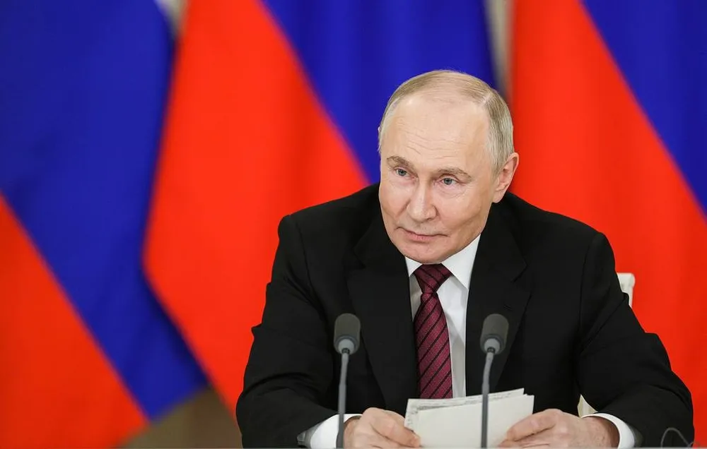 Tổng thống Nga Vladimir Putin nói rằng Ukraine đã không có phản ứng thống nhất với lệnh ngừng bắn Ngày Chiến thắng của Nga. Ảnh: TASS Lệnh ngừng bắn Ngày Chiến thắng .jpg
