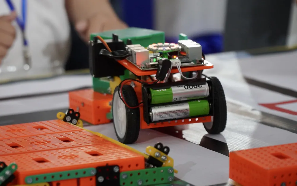 Robotics trong cuộc thi lần này. cuộc thi STEM Robotics. 3.jpg