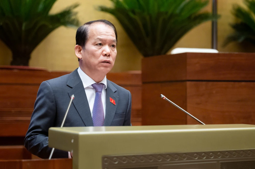 Chủ nhiệm Ủy ban Pháp luật và Tư pháp Hoàng Thanh Tùng. ho-tro-10%-luong-tung.jpg