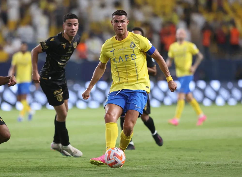 Ngôi sao của Al Nassr vẫn tỏa sáng ở tuổi 40. Ảnh: GETTY. tuong-dai-ton-vinh-cristiano-ronaldo-o-my (1).jpg