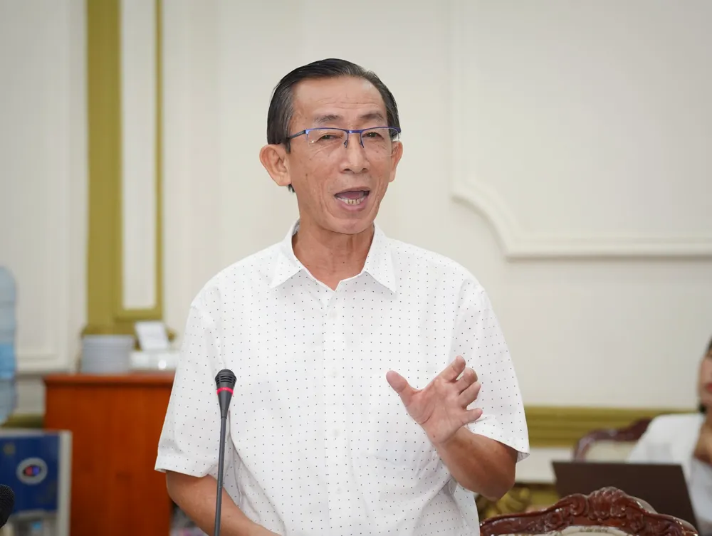 PGS.TS Trần Hoàng Ngân, trợ lý Bí thư Thành ủy TP.HCM, cho biết Nghị quyết 98 đã đóng góp cho việc thể chế hoá, luật hoá những nội dung quan trọng. Ảnh: THUẬN VĂN 1 năm thực hiện, Nghị quyết 98 được 'lấy tinh túy' cho các địa phương khác -nghi-quyet-98-1.jpg
