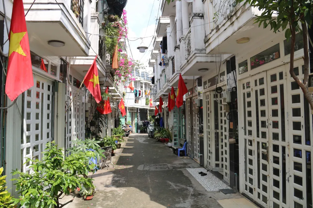 Những dãy nhà khang trang xây sai phép tại phường Thạnh Xuân. xay-sai-phep.jpg