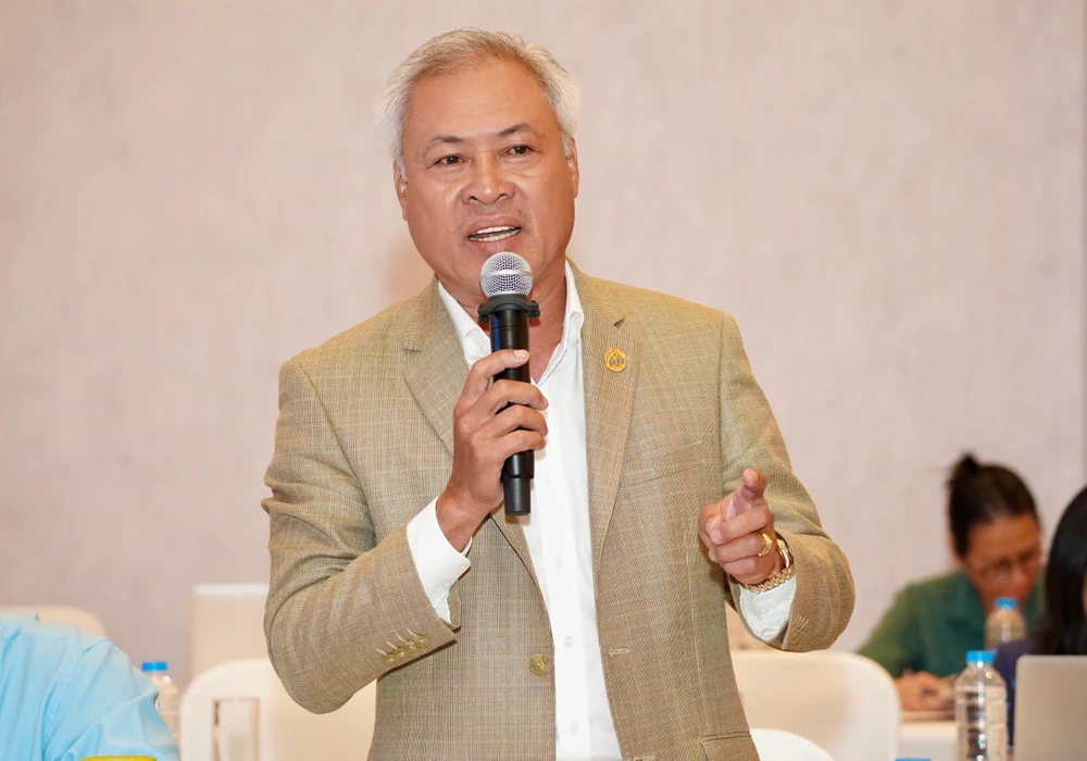 Luật sư Lê Hồng Nguyên, ủy viên Ban Thường vụ Liên đoàn Luật sư Việt Nam, Trưởng Cơ quan đại diện Liên đoàn tại TP.HCM phát biểu tại phiên thảo luận. Ảnh: THUẬN VĂN tài sản thi hành án