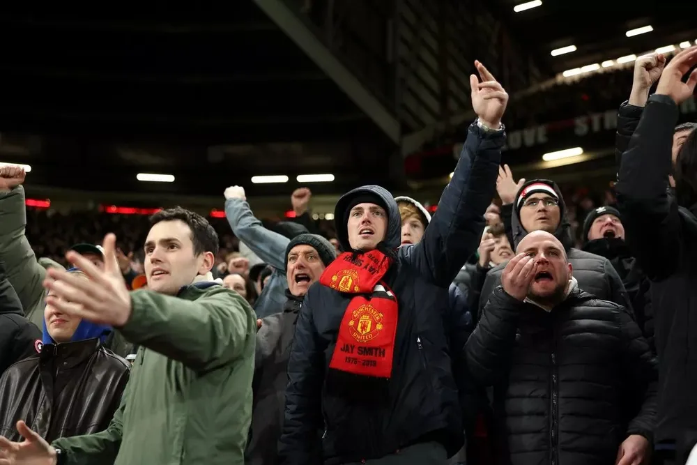 Fan MU chỉ trích phong cách chơi bóng của Onana. ẢNH: GETTY mu-andre-onana.jpg