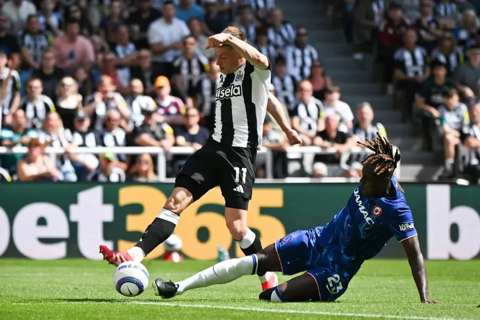 Newcastle đang bay cao và muốn chiếm vị trí thứ 2 của Arsenal. Ảnh: Getty newcastle-premier-league.jpg